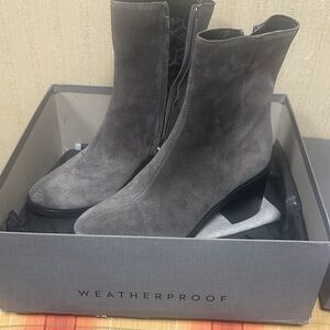 Weatherproof Gray Suede Mid-Heel Ankle Boots